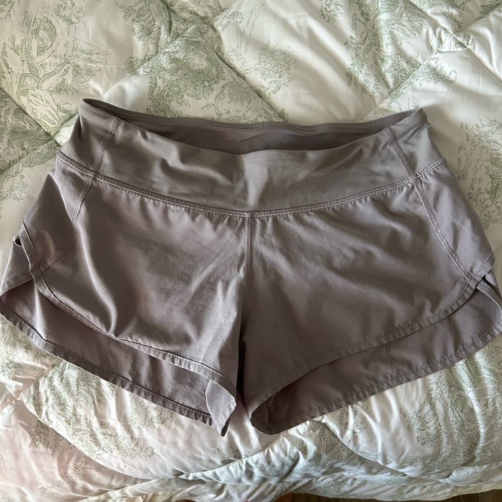 lululemon Hotty Hot Women's Athletic Shorts in Gray